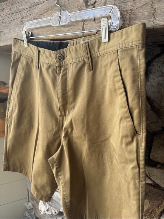 Volcom Other - Volcom Frickin Chino Flat Front Shorts True To This Men’s 36